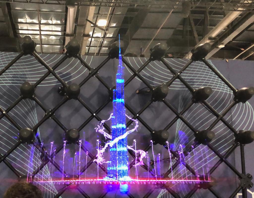 Integrated 3D holographic display system HYPERVSN launches at GITEX